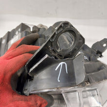 Load image into Gallery viewer, Frontscheinwerfer Citroën C5 III 9684845880 89901892 Xenon Links Headlight