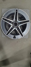 Laden Sie das Bild in den Galerie-Viewer, 1x Alufelge 18 Zoll 8.5" 5x112 52ET A2064011800 Mercedes-Benz W206 S206 FEL9936911985tt