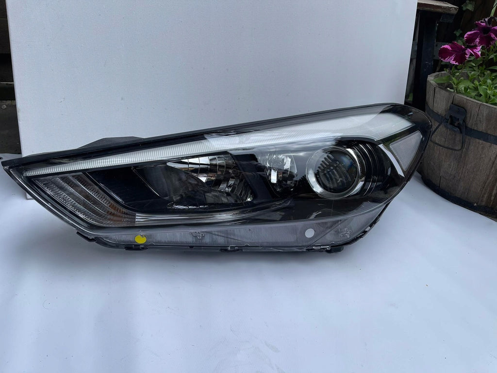 Frontscheinwerfer Hyundai Tucson D7921-21110 D7921-22010 Links Headlight