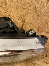 Laden Sie das Bild in den Galerie-Viewer, Frontscheinwerfer BMW 4 F32 7377854 Xenon Rechts Scheinwerfer Headlight SCH9679025256vv