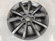 Laden Sie das Bild in den Galerie-Viewer, 1x Alufelge 17 Zoll 6.5" 5x112 38ET KBA51205 5NA071497A VW Tiguan Rim Wheel FEL9839272287zw
