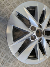 Laden Sie das Bild in den Galerie-Viewer, 1x Alufelge 15 Zoll 5.5" 5x100 40ET 6VA601025J Skoda Fabia Iv Rim Wheel FEL1340848729vl