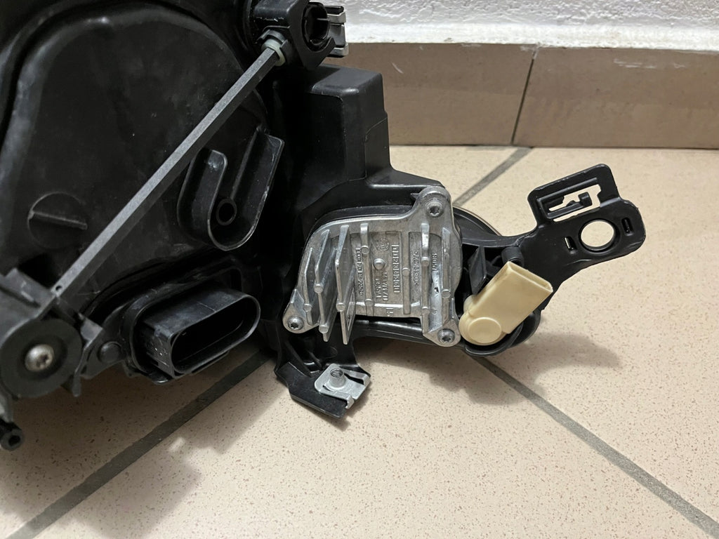 Frontscheinwerfer VW Golf VIII 5H1941035 Links Scheinwerfer Headlight SCH5149316530ln