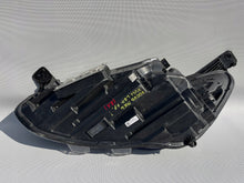 Laden Sie das Bild in den Galerie-Viewer, Frontscheinwerfer Ford Focus JX7B-13E14-CE Full LED Rechts Headlight SCH1029589570sd