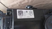 Load image into Gallery viewer, Frontscheinwerfer VW Golf VIII 5H1941005 90150890 LED Links Headlight SCH6858967747py