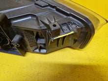 Laden Sie das Bild in den Galerie-Viewer, Frontscheinwerfer Ford Focus NX7B-13E017-AG Links Scheinwerfer Headlight SCH8648888757gx