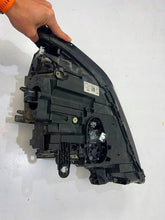 Load image into Gallery viewer, Frontscheinwerfer BMW X1 F48 9477825-05 Ein Stück (Rechts oder Links) Headlight SCH7737427263oi