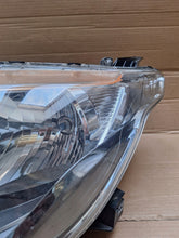 Laden Sie das Bild in den Galerie-Viewer, Frontscheinwerfer Mitsubishi L200 8301D154 LED FALSE Scheinwerfer Headlight SCH1456249584ap