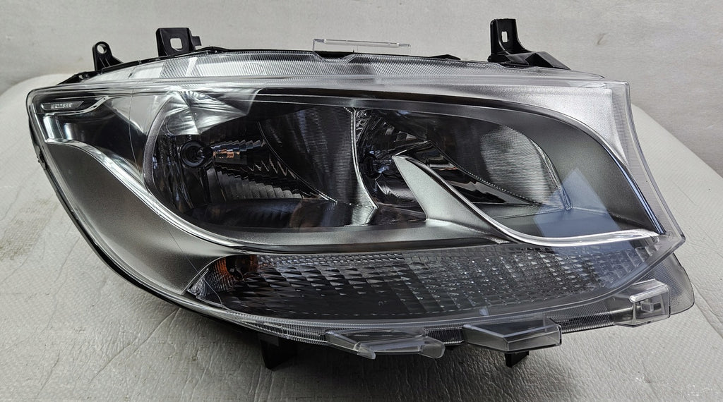 Frontscheinwerfer Mercedes-Benz Sprinter A9109060100 90139095AF Rechts Headlight SCH6875687286or