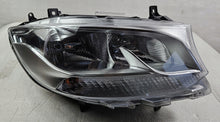 Laden Sie das Bild in den Galerie-Viewer, Frontscheinwerfer Mercedes-Benz Sprinter A9109060100 90139095AF Rechts Headlight SCH6875687286or