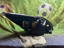 Laden Sie das Bild in den Galerie-Viewer, Frontscheinwerfer Ford Focus II 8L0945095 Links Scheinwerfer Headlight SCH8785674546bj