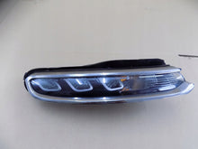 Laden Sie das Bild in den Galerie-Viewer, Frontscheinwerfer Citroën C3 III 9820877880-00 Ein Stück (Rechts oder Links)