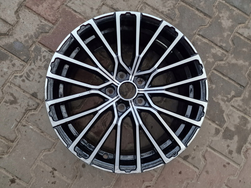 1x Alufelge 18 Zoll 7.0" 5x114.3 29ET Glanz Schwarz 6020018785 Alpine Grand