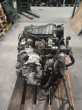 Laden Sie das Bild in den Galerie-Viewer, Motor Mercedes-Benz 651924 2.2 CDI 96TKm 2014 Diesel Engine Komplett