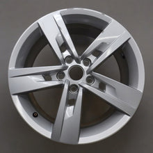 Load image into Gallery viewer, 1x Alufelge 17 Zoll 7.0&quot; 5x112 49ET Glanz Silber 5F0601025 Seat Leon Rim Wheel