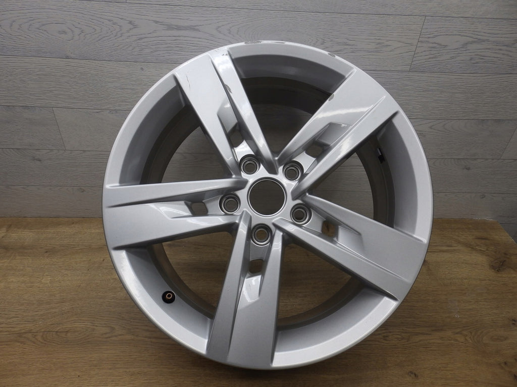 1x Alufelge 17 Zoll 7.0" 5x112 49ET Glanz Silber 5F0601025 Seat Leon Rim Wheel