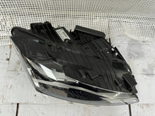 Laden Sie das Bild in den Galerie-Viewer, Frontscheinwerfer Peugeot 308 98491162 Rechts Scheinwerfer Headlight