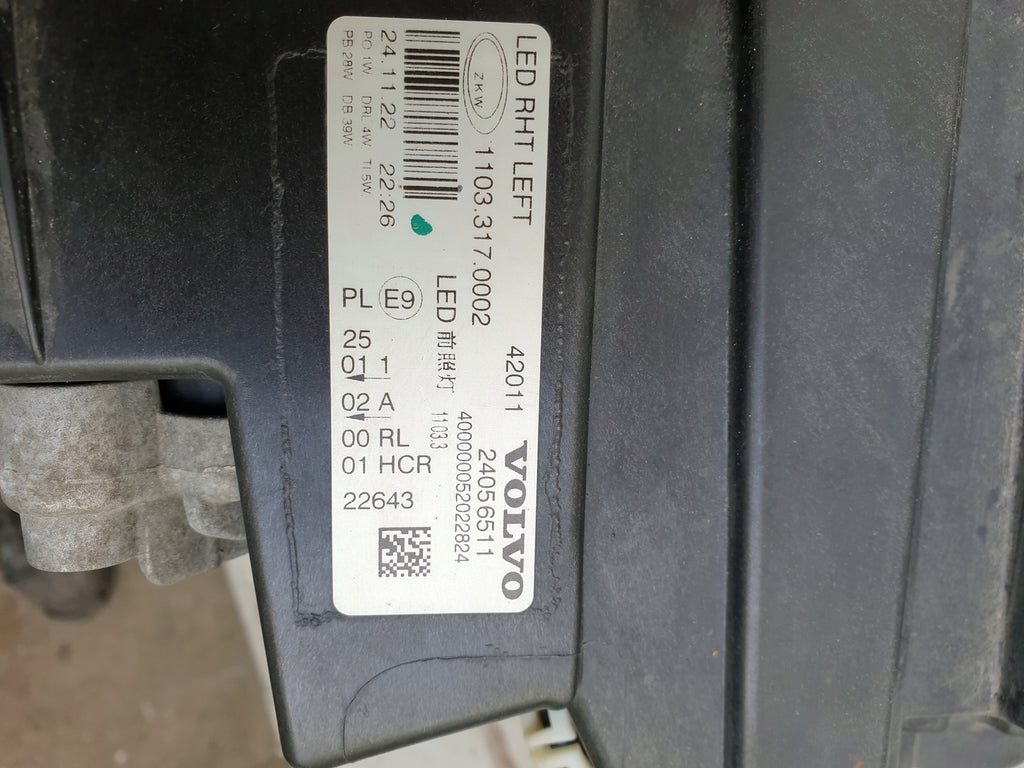 Frontscheinwerfer Volvo 24056511 LED Links Scheinwerfer Headlight SCH3642359318ln