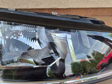 Load image into Gallery viewer, Frontscheinwerfer VW T6 7L1941006B Rechts Scheinwerfer Headlight SCH3785713908hz