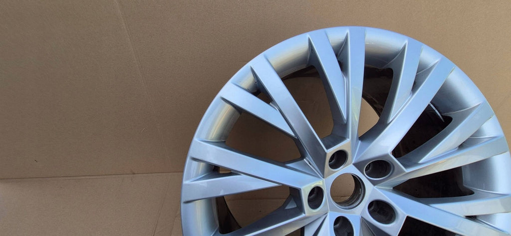 1x Alufelge 18 Zoll 8.0" 5x112 44ET 3V0601025AN Skoda Superb Iii Rim Wheel FEL7297372696ha