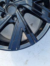 Laden Sie das Bild in den Galerie-Viewer, 1x Alufelge 18 Zoll 7.5" 5x112 51ET 5H0601025M VW Golf Viii Rim Wheel FEL7220903383ms
