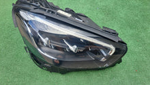 Laden Sie das Bild in den Galerie-Viewer, Frontscheinwerfer Mercedes-Benz W213 A2139069209 LED Rechts Headlight SCH8194967694mi