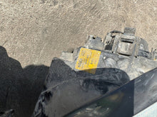 Load image into Gallery viewer, Frontscheinwerfer Hyundai Accent III 0102009990000 Ein Satz Headlight SCH1634017469as