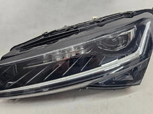 Laden Sie das Bild in den Galerie-Viewer, Frontscheinwerfer Skoda Superb III 3V1941015D Links Scheinwerfer Headlight