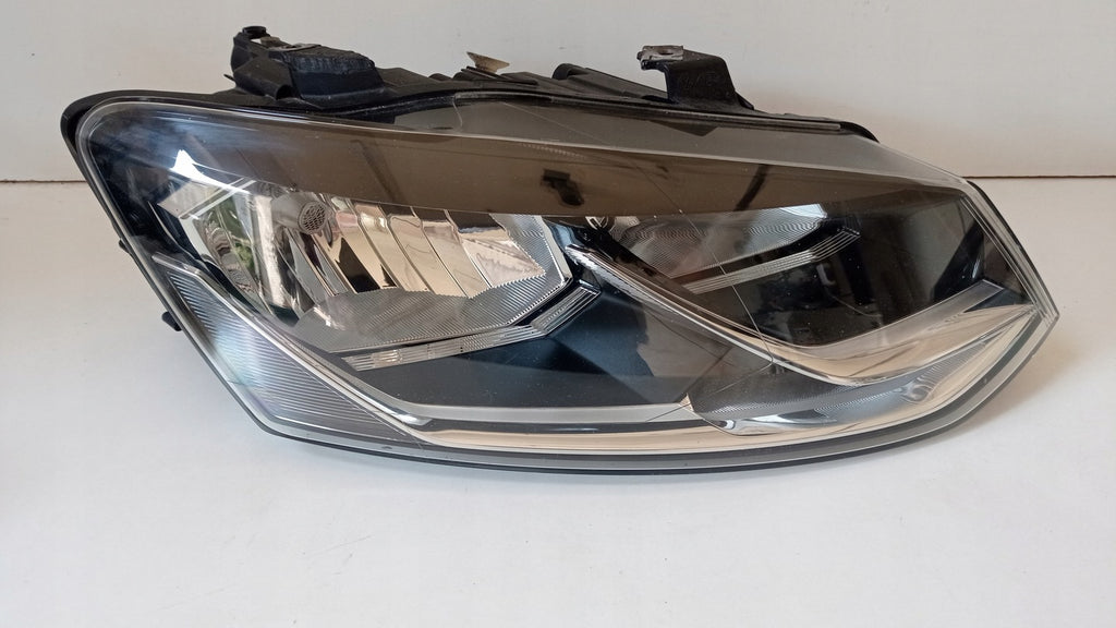Frontscheinwerfer VW Polo 6C1941006B Rechts Scheinwerfer Headlight