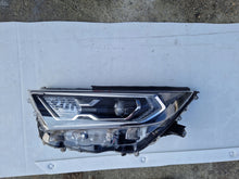 Laden Sie das Bild in den Galerie-Viewer, Frontscheinwerfer Toyota V Full LED FALSE Scheinwerfer Headlight SCH6488326421un