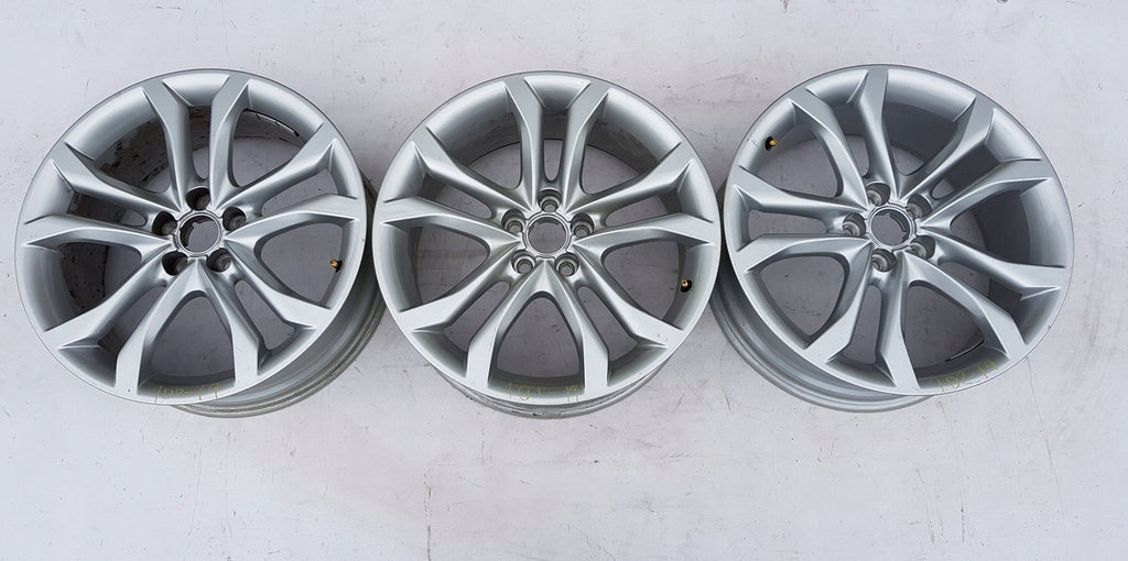 1x Alufelge 17 Zoll 7.5" 5x100 36ET Glanz Silber 8X0601025P Audi A1 Rim Wheel