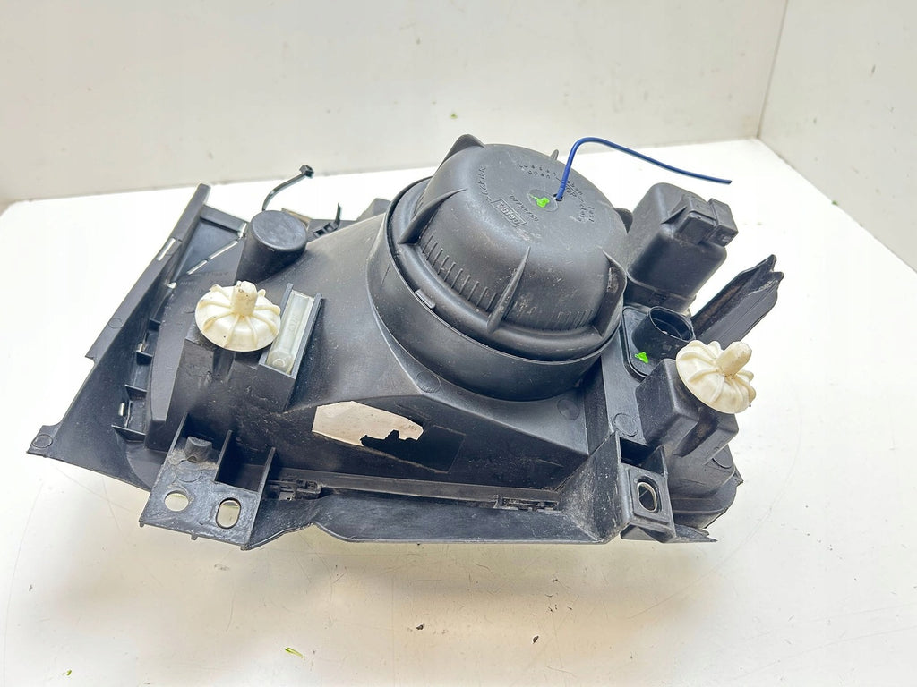 Frontscheinwerfer VW Transporter Caravelle MAM70813 Links Scheinwerfer Headlight SCH8961650256ud