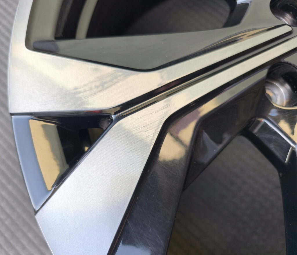 1x Alufelge 18 Zoll 7.0" 5x114.3 35ET Glanz 403001407R Renault Koleos I Arkana FEL2038403677ib