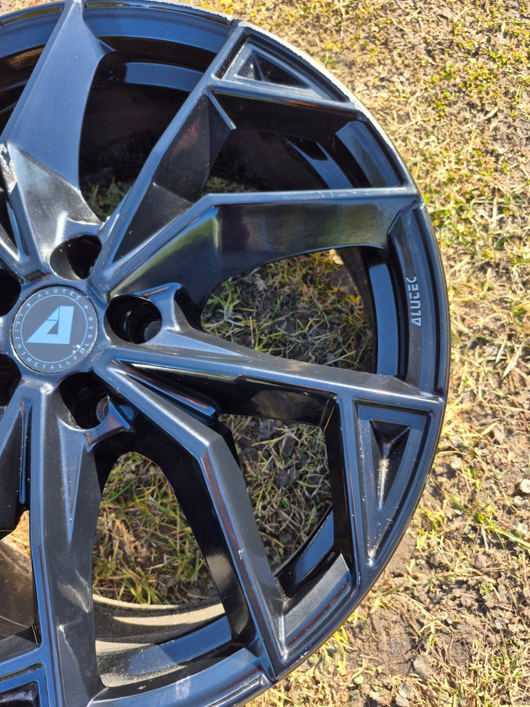 1x Alufelge 19 Zoll 8.0" 5x114.3 50ET Glanz Schwarz Rim Wheel FEL2264584582yy