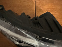 Laden Sie das Bild in den Galerie-Viewer, Frontscheinwerfer Seat Toledo IV 90037322 LED Rechts Scheinwerfer Headlight