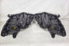 Laden Sie das Bild in den Galerie-Viewer, Frontscheinwerfer Mercedes-Benz W246 A2468207861 Xenon Ein Satz Headlight SCH1410197687ck