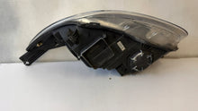 Laden Sie das Bild in den Galerie-Viewer, Frontscheinwerfer Ford Focus BM51-13W029-NB Rechts Scheinwerfer Headlight SCH7913003025cw