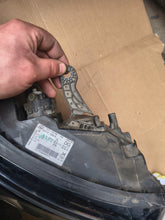 Laden Sie das Bild in den Galerie-Viewer, Frontscheinwerfer Renault Kadjar 260101096 Rechts Scheinwerfer Headlight SCH8524677697gs