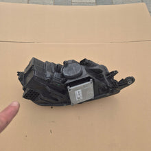 Load image into Gallery viewer, Frontscheinwerfer Skoda Fabia 6V1941015F Links Scheinwerfer Headlight SCH2532312350dl
