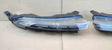Load image into Gallery viewer, Frontscheinwerfer Hyundai Bayon 92207-Q05 Links Scheinwerfer Headlight