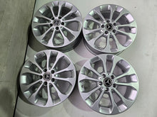 Laden Sie das Bild in den Galerie-Viewer, 4x Alufelge 17 Zoll 6.5" 5x112 38ET A1564011700 Mercedes-Benz W176 W177 Vito FEL8444661274vn