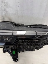 Laden Sie das Bild in den Galerie-Viewer, Frontscheinwerfer Volvo 80000628 20240709 Rechts Scheinwerfer Headlight SCH6048626524ab