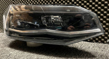 Laden Sie das Bild in den Galerie-Viewer, Frontscheinwerfer VW Polo 2G1941036F Rechts Scheinwerfer Headlight SCH9836692282tl