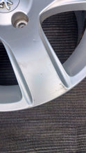 Load image into Gallery viewer, 1x Alufelge 16 Zoll 7.0" 4x108 32ET Glanz Silber 9684880380 Peugeot 3008 FEL4441679413vm