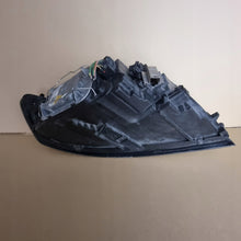 Laden Sie das Bild in den Galerie-Viewer, Frontscheinwerfer Volvo S40 31265698 Xenon Links Scheinwerfer Headlight SCH2153712173at