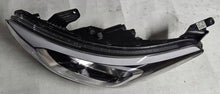 Laden Sie das Bild in den Galerie-Viewer, Frontscheinwerfer Hyundai I20 II SPP17270 92101C8000 Links Headlight SCH3669013732rw