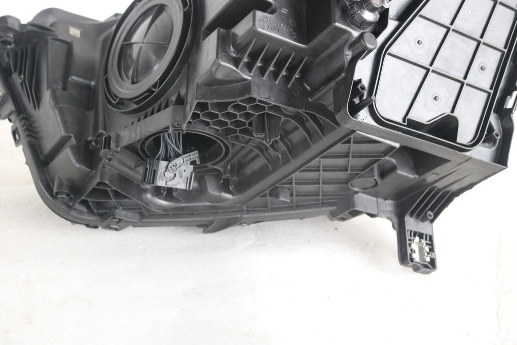 Frontscheinwerfer Audi Q3 83A941012 Rechts Scheinwerfer Headlight