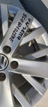 Load image into Gallery viewer, 1x Alufelge 16 Zoll 6.5" 5x112 50ET Glanz Silber 5C0601025AE VW New Beetle Jetta FEL7722260649qa