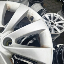 Laden Sie das Bild in den Galerie-Viewer, 1x Alufelge 17 Zoll 7.0" 5x115 44ET Glanz Silber OP068K1 Opel Zafira Rim Wheel FEL3766526714iz