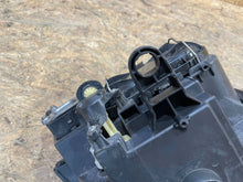 Laden Sie das Bild in den Galerie-Viewer, Frontscheinwerfer Seat Leon 5F1941015B Links Scheinwerfer Headlight